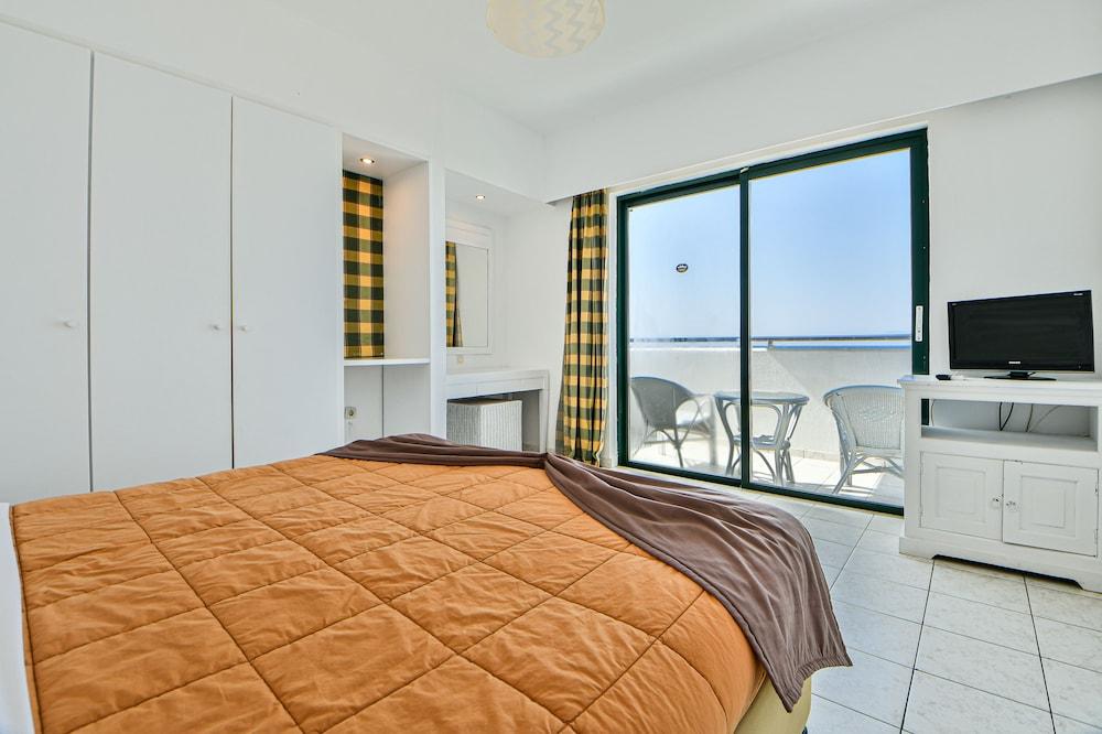 Forum Beach Lalyssos Екстер'єр фото