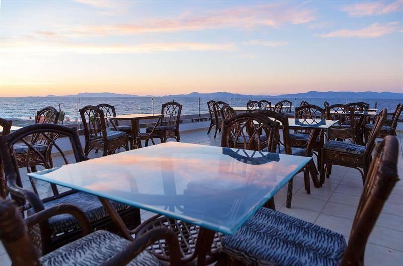 Forum Beach Lalyssos Екстер'єр фото